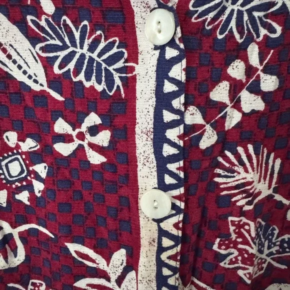 VINTAGE! Red, blue and white button down
G.W. Division of Gaff - Picture 6 of 6